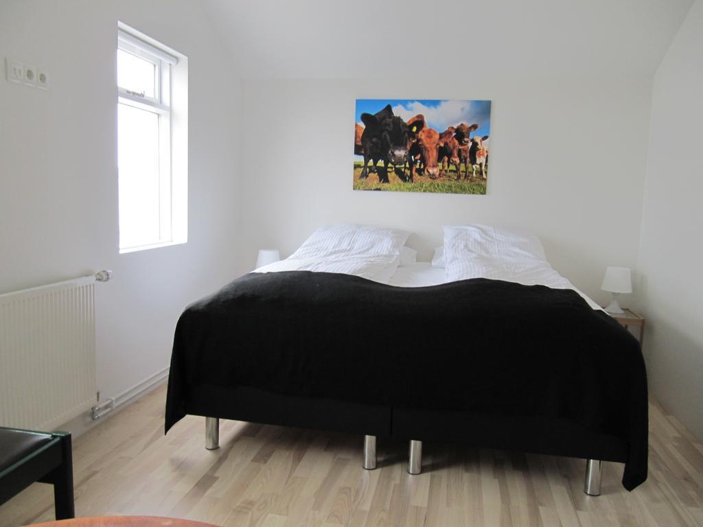 Grand-Inn Bar And Bed Saudarkrokur Kamer foto